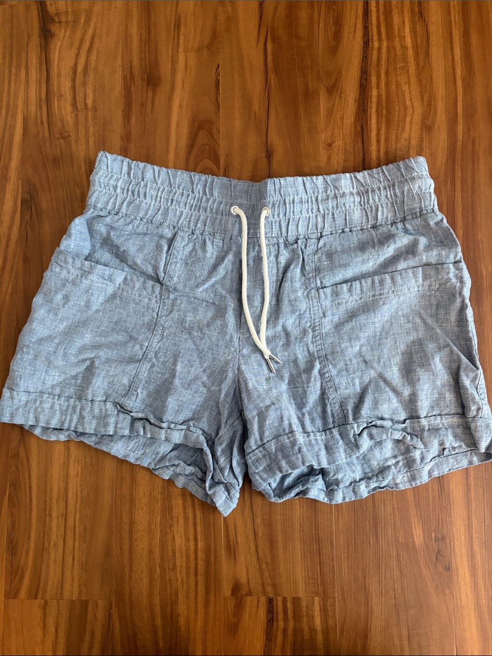Athleta Light Blue Drawstring Waist Linen-Blend Athletic Shorts